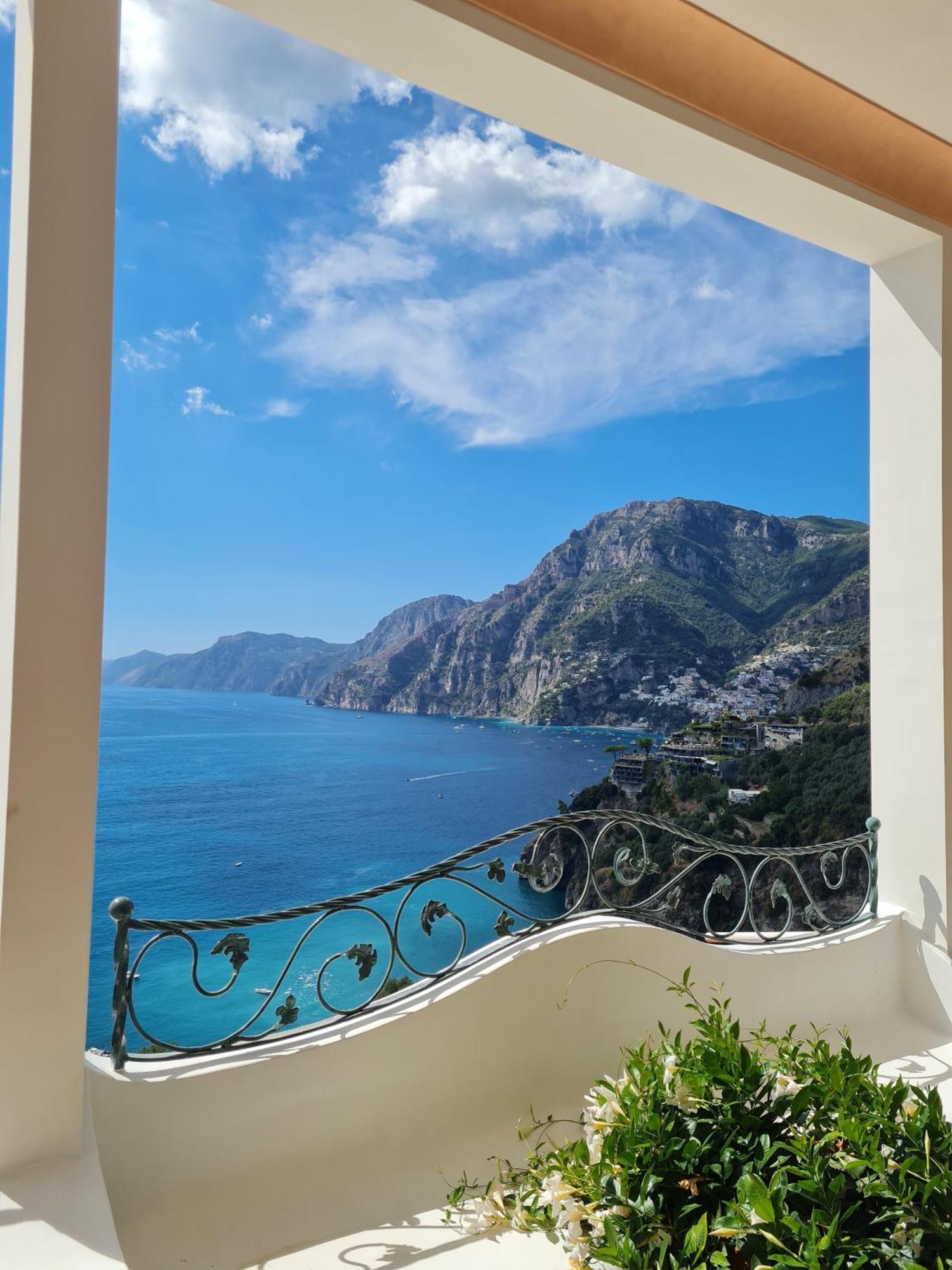 Villa Santa Chiara Positano Suites Esterno foto