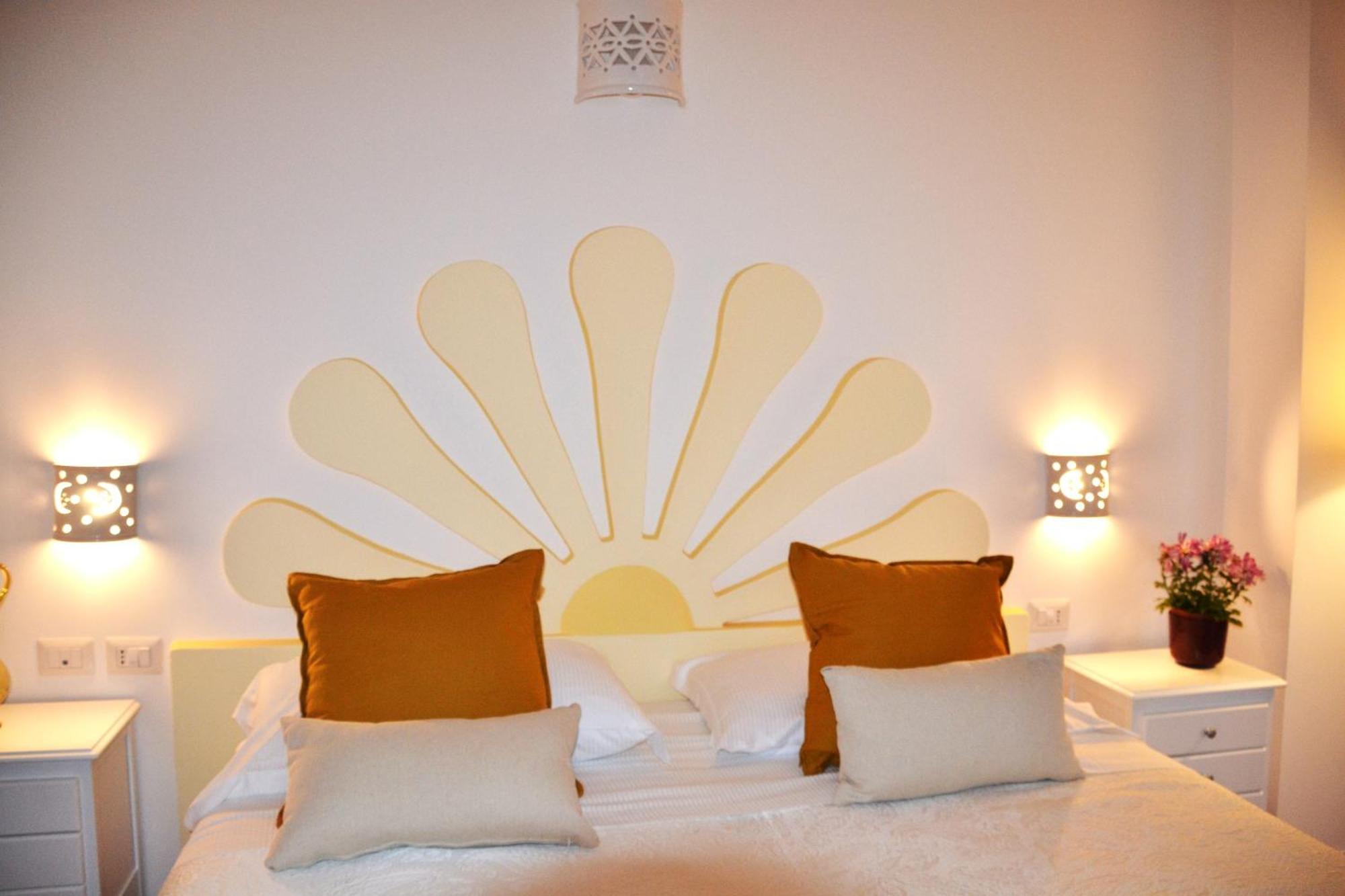Villa Santa Chiara Positano Suites Esterno foto