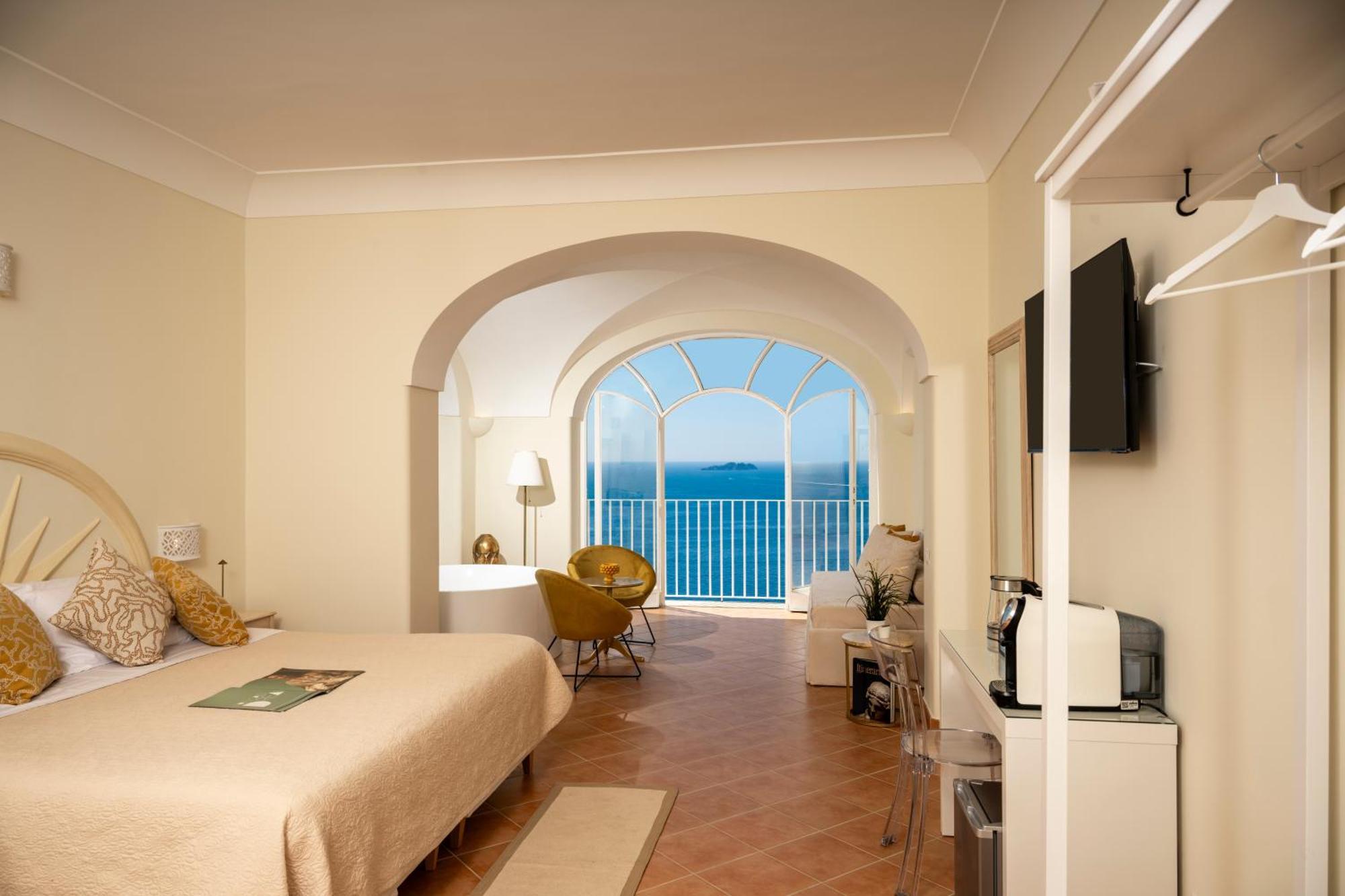 Villa Santa Chiara Positano Suites Esterno foto