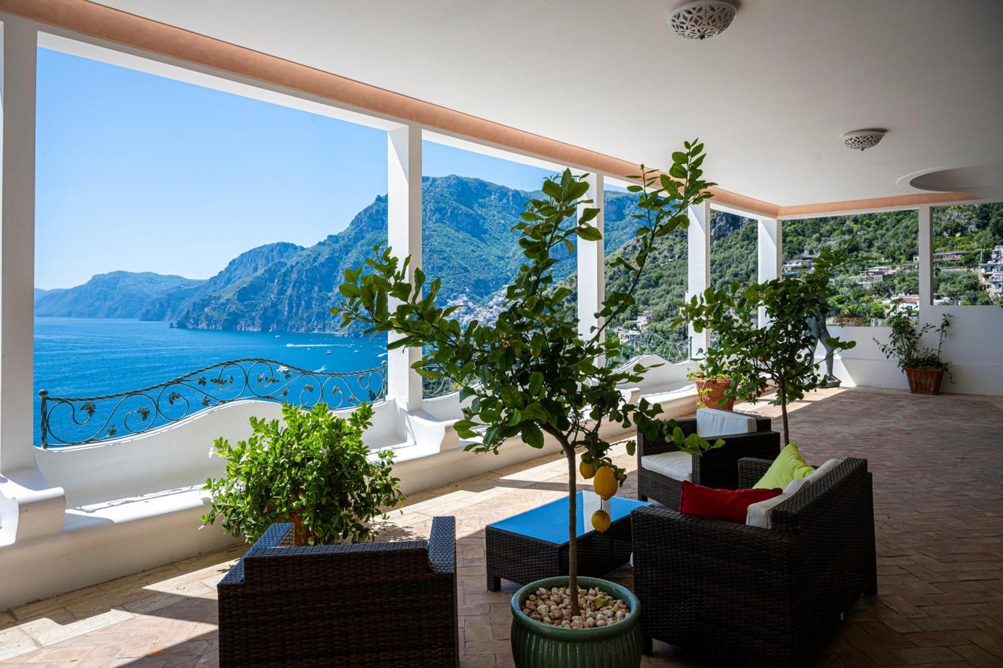 Villa Santa Chiara Positano Suites Esterno foto